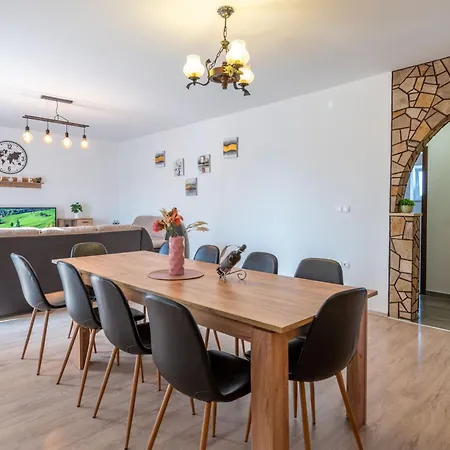 Maric, A Charming With A Beautiful Poolside Krapan