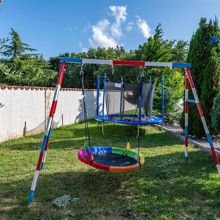 Maric, A Charming With A Beautiful Poolside Krapan