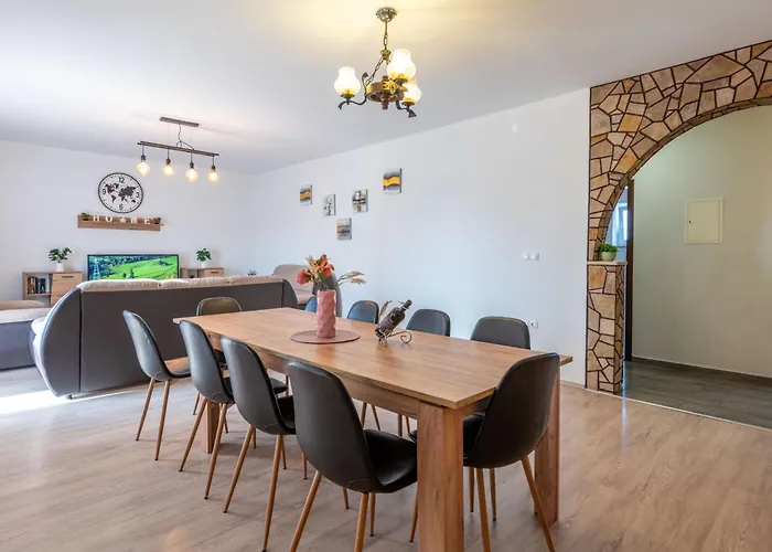 Maric, A Charming With A Beautiful Poolside Krapan